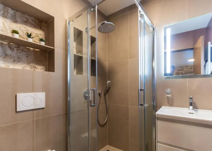 Apartman Mila Komiza